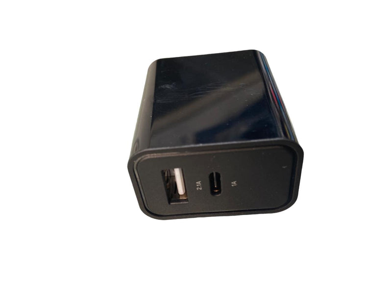 First Class Dual-Port (USB-A and Type-C ) 15 Watt Charger